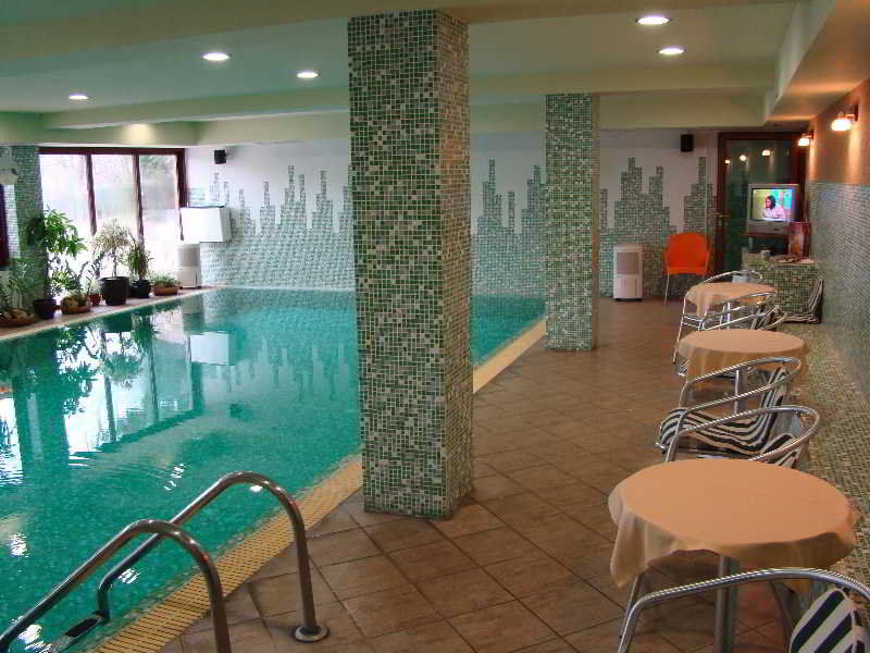 Hotel Izvor Starozagorski Bani Exterior photo